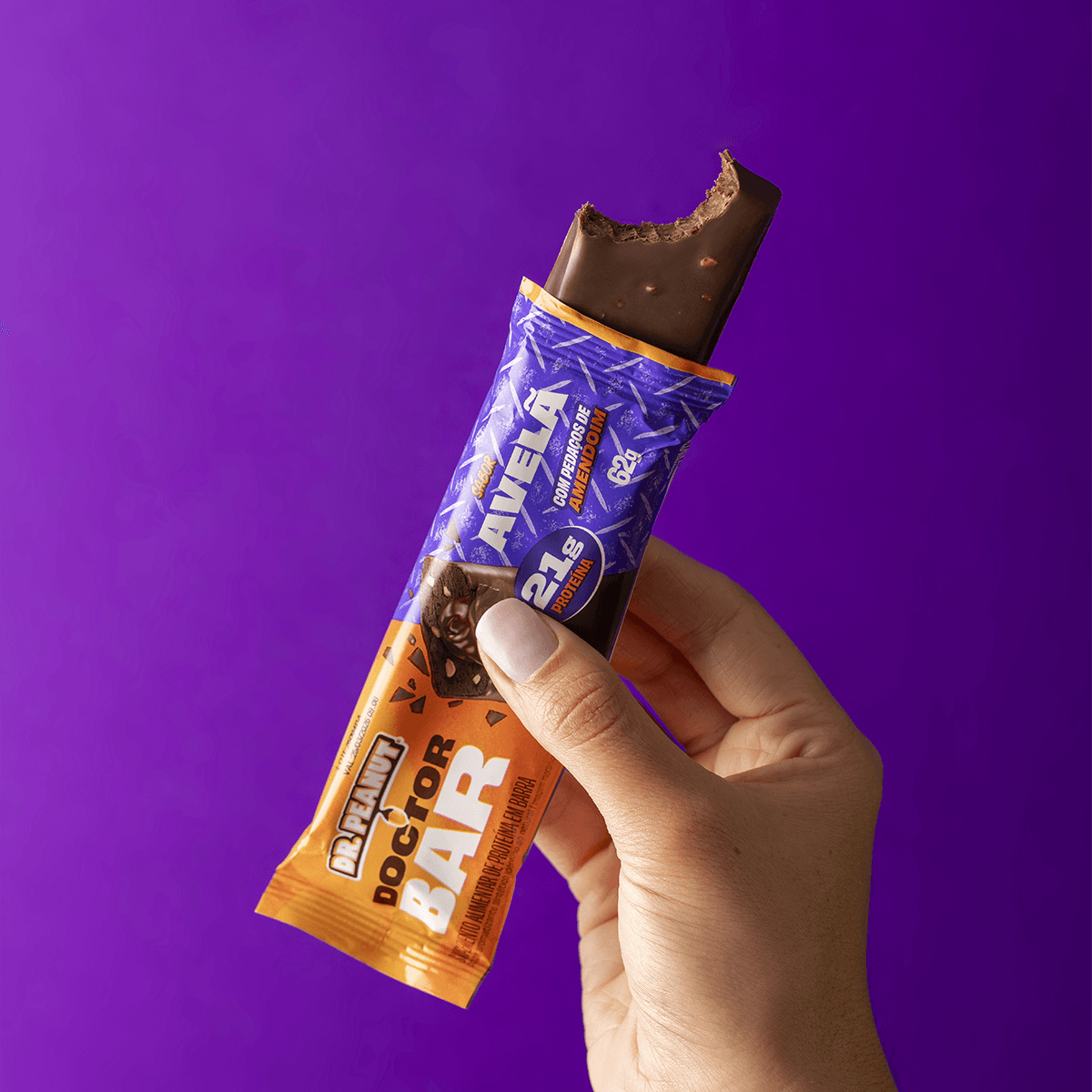 Display Barra de Proteína Doctor Bar Sabor Avelã 62g - 8 un